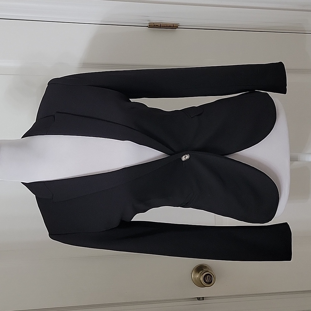 H&M Size 4 Black Fitted Blazer, Single Button, Flap Pockets, Exc. Used Condition